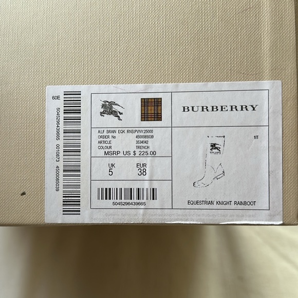 Burberry Equestrian Knight Rainboot in Trench. Euro 38 UK 5 - Picture 3 of 14